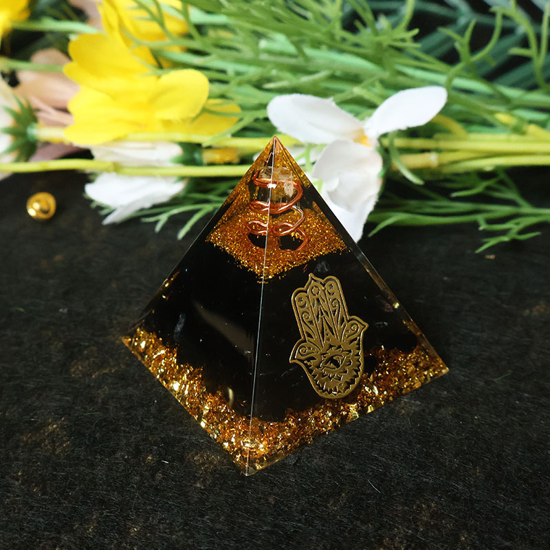 Pyramide Hamsa en résine et cr - Resin avis et prix